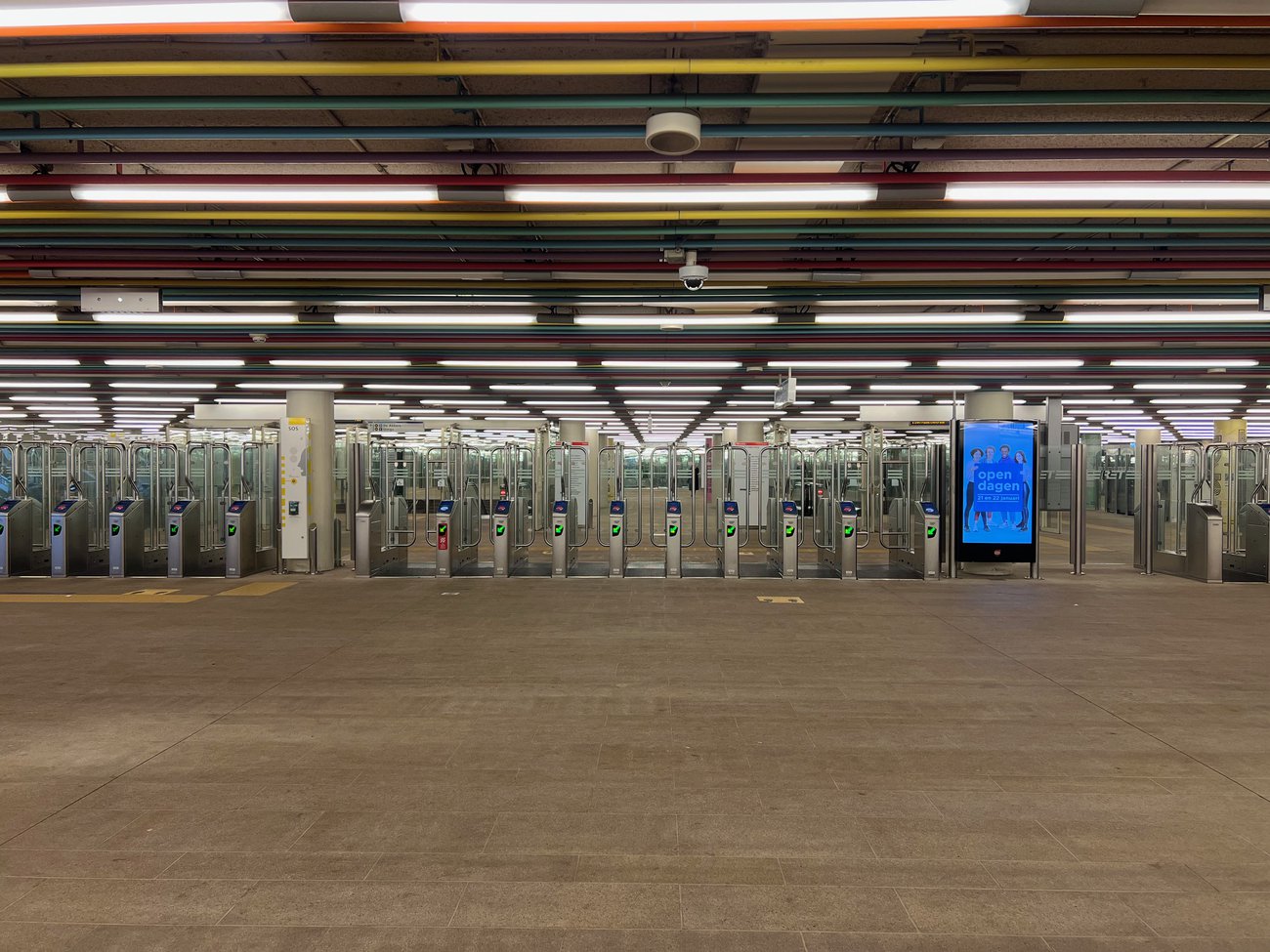 Deserted station during lockdown 1