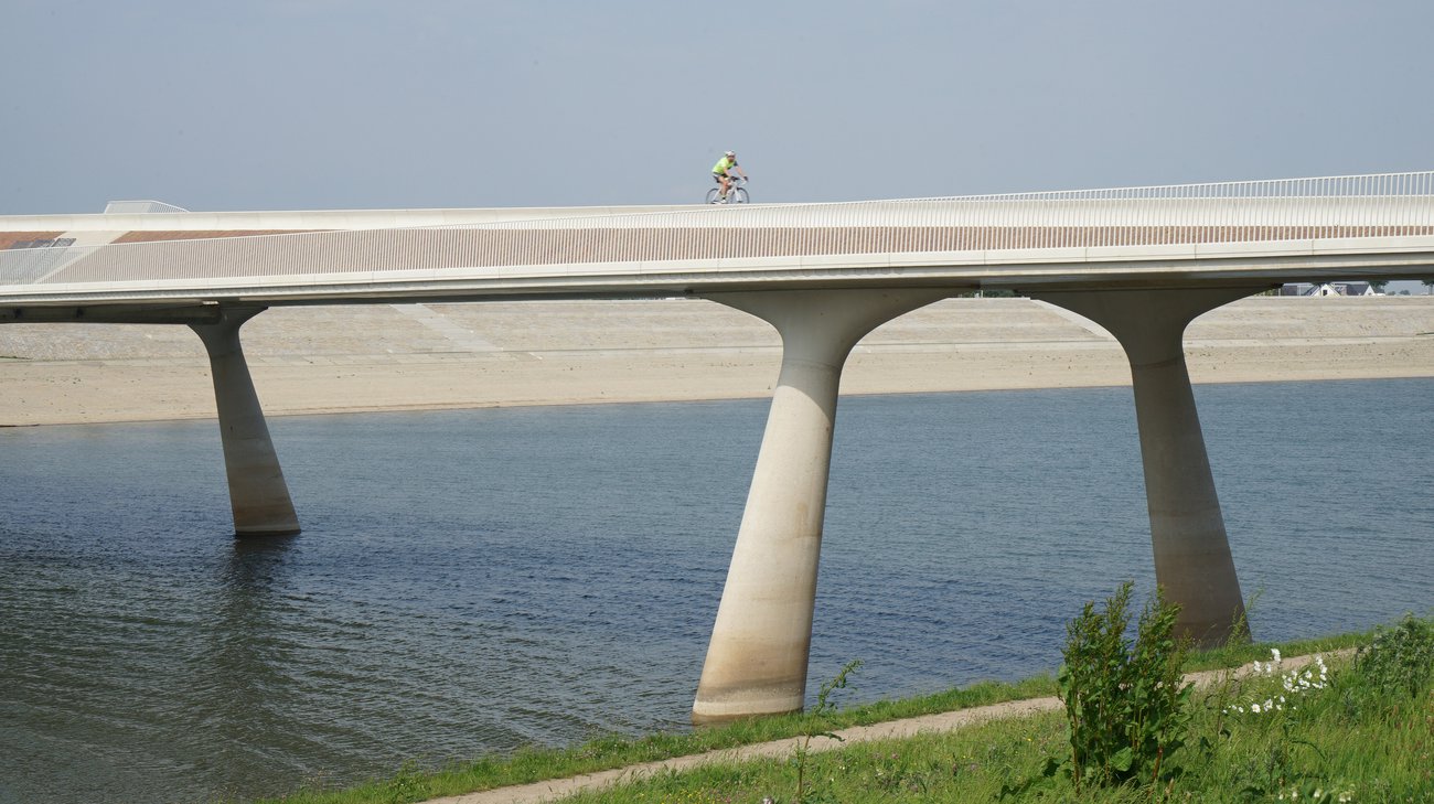 Modern bicycle bridge, Nijmegen