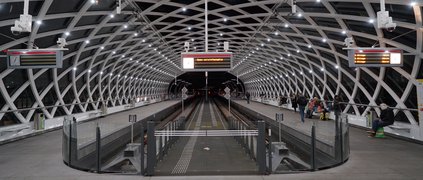 Railway platform Den Haag